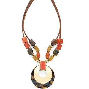 Chicos Daphne Short Pendant Necklace NWT